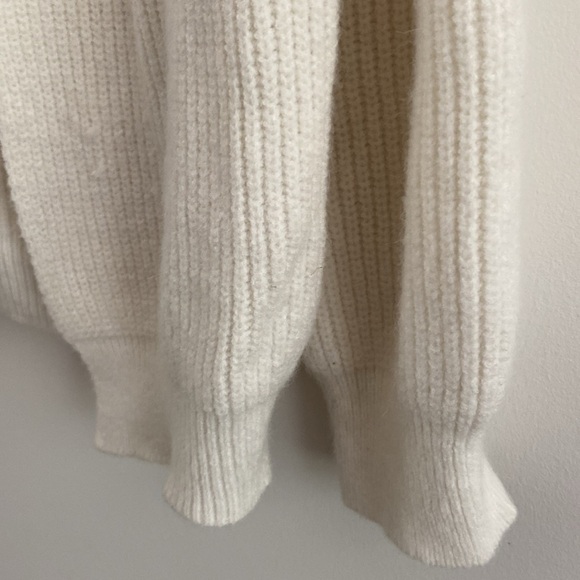 Cozy White Open-Front Sweater - Picture 4 of 5